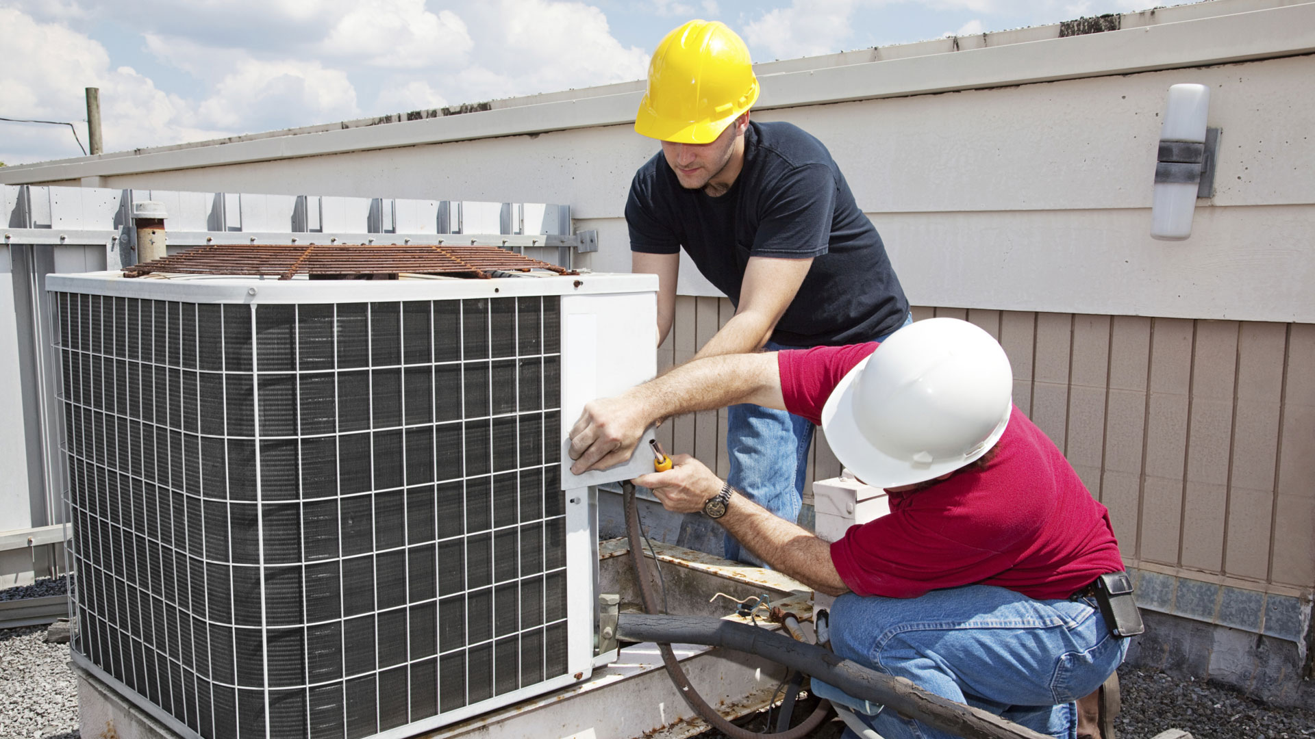 Assembling of HVAC Refrigeration in Dubai